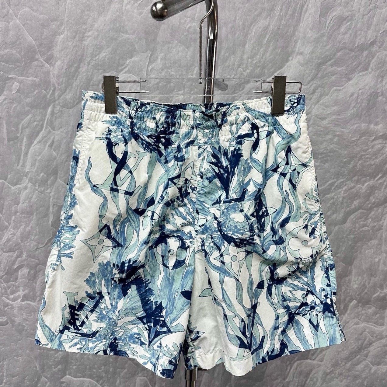 Louis Vuitton Louis Vuitton Sea Print Drawstring Shorts Size US 32 / EU 48 - 1 Thumbnail