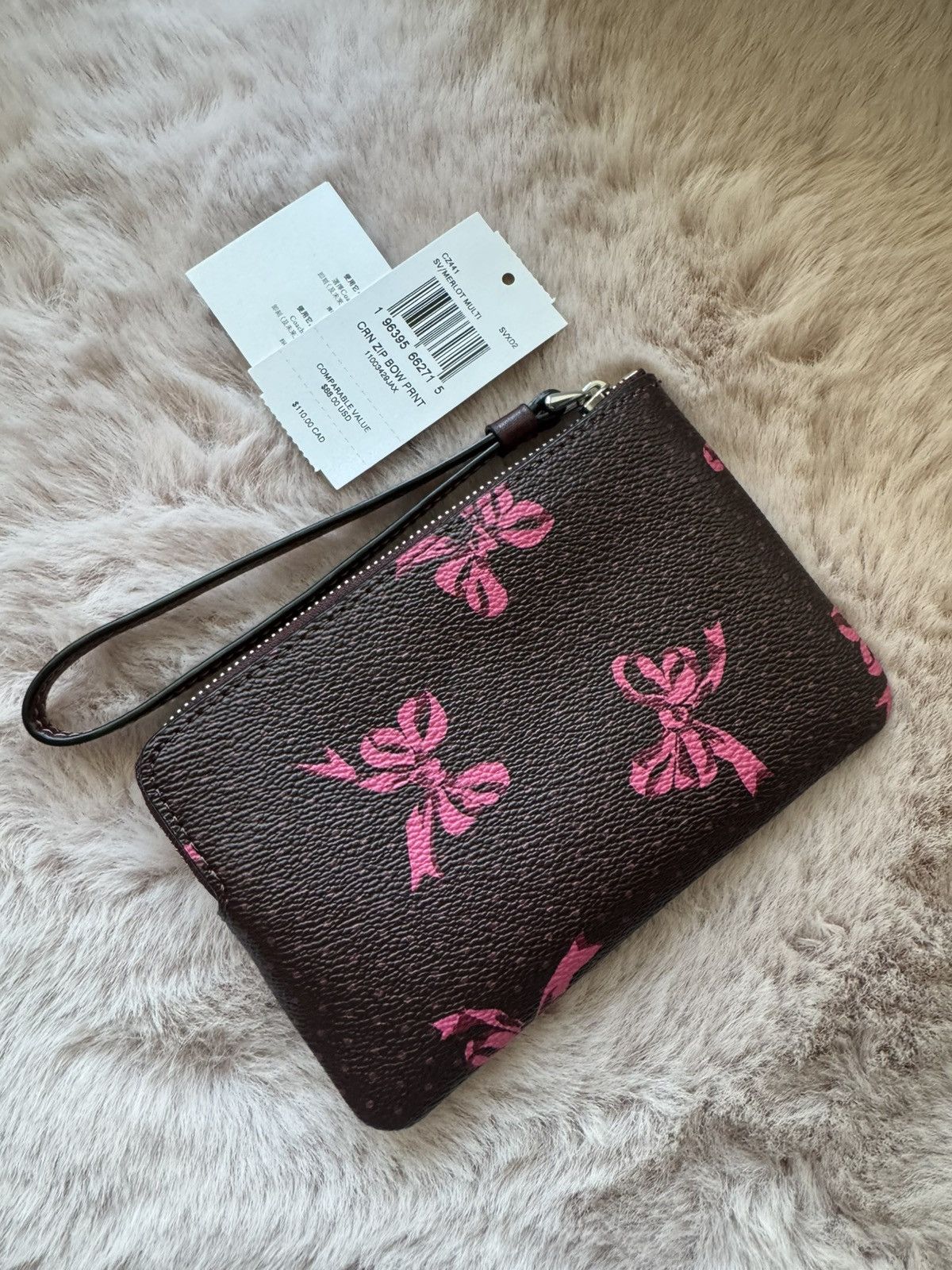 Coach Coach wristlet with pink bow print Size ONE SIZE - 2 Thumbnail