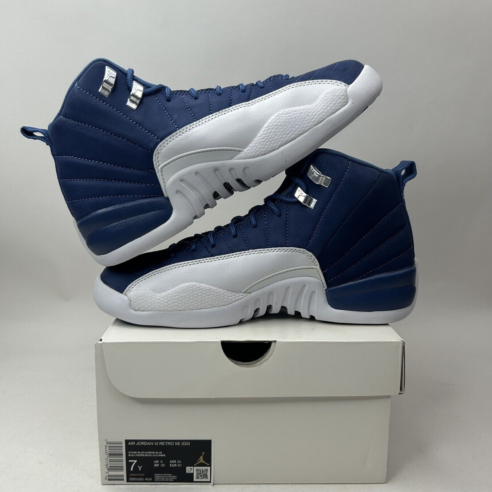 Jordan Brand Nike Air Jordan 12 Retro SE GS “Indigo/Legend Blue” 2023 Size US 8.5 / IT 38.5 - 3 Thumbnail