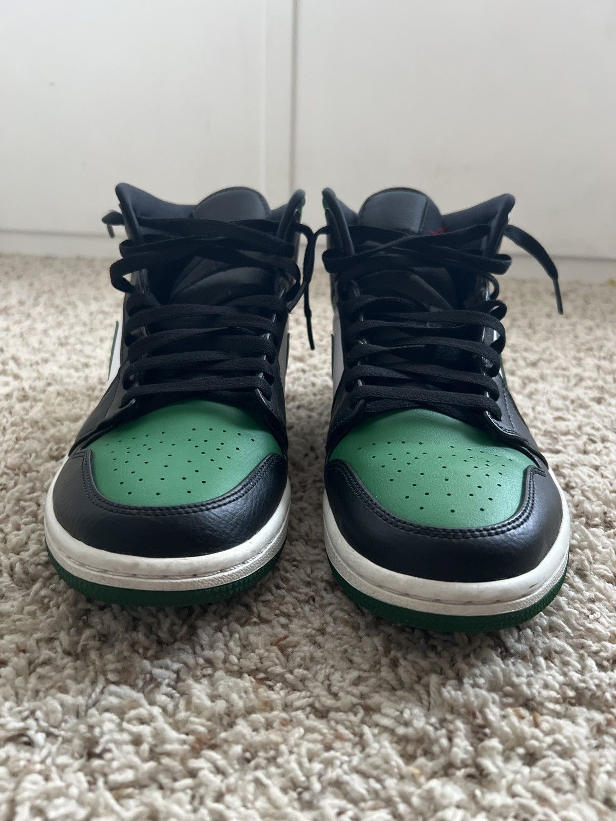 Jordan Brand × Nike Jordan 1 pine green mid toe Size US 10.5 / EU 43-44 - 3 Thumbnail