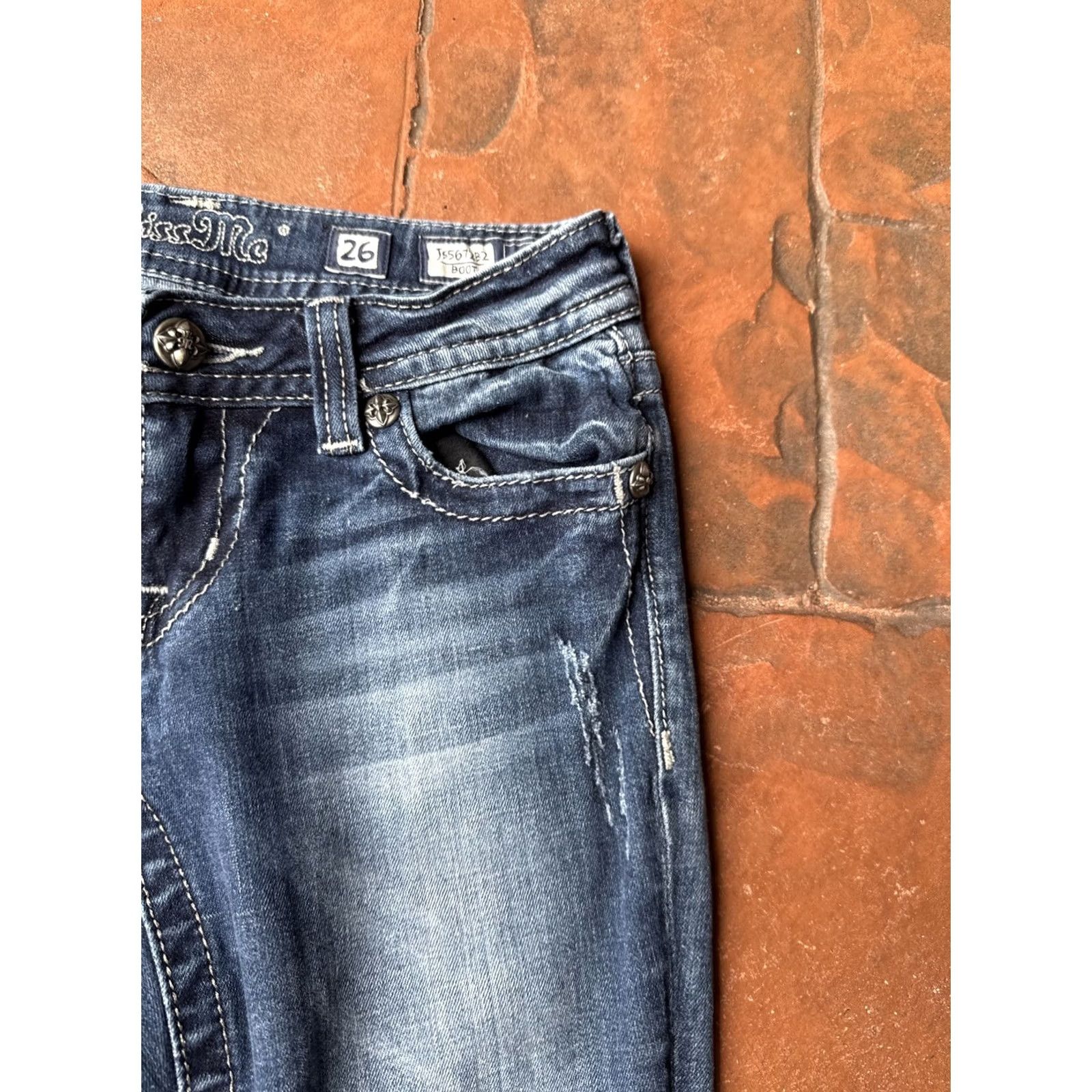 Miss Me VINTAGE Miss Me Boot Cut Jeans Womens 26 Denim Blue 5-Pocket Studded Embellished Rhinestone Logo 90s Theme Boyfriend Modern Bootcut Womens Size 26" / US 2 / IT 38 - 6 Thumbnail