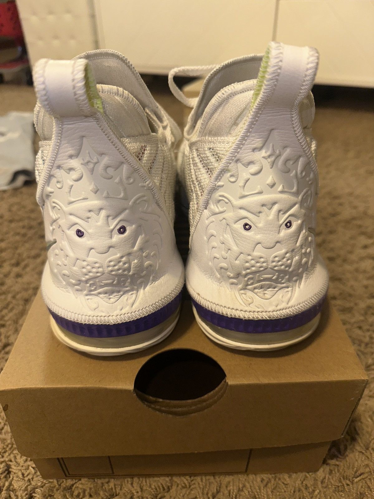 Nike LeBron 16 Buzz Lightyears! CLEAN Size US 10.5 / EU 43-44 - 3 Thumbnail