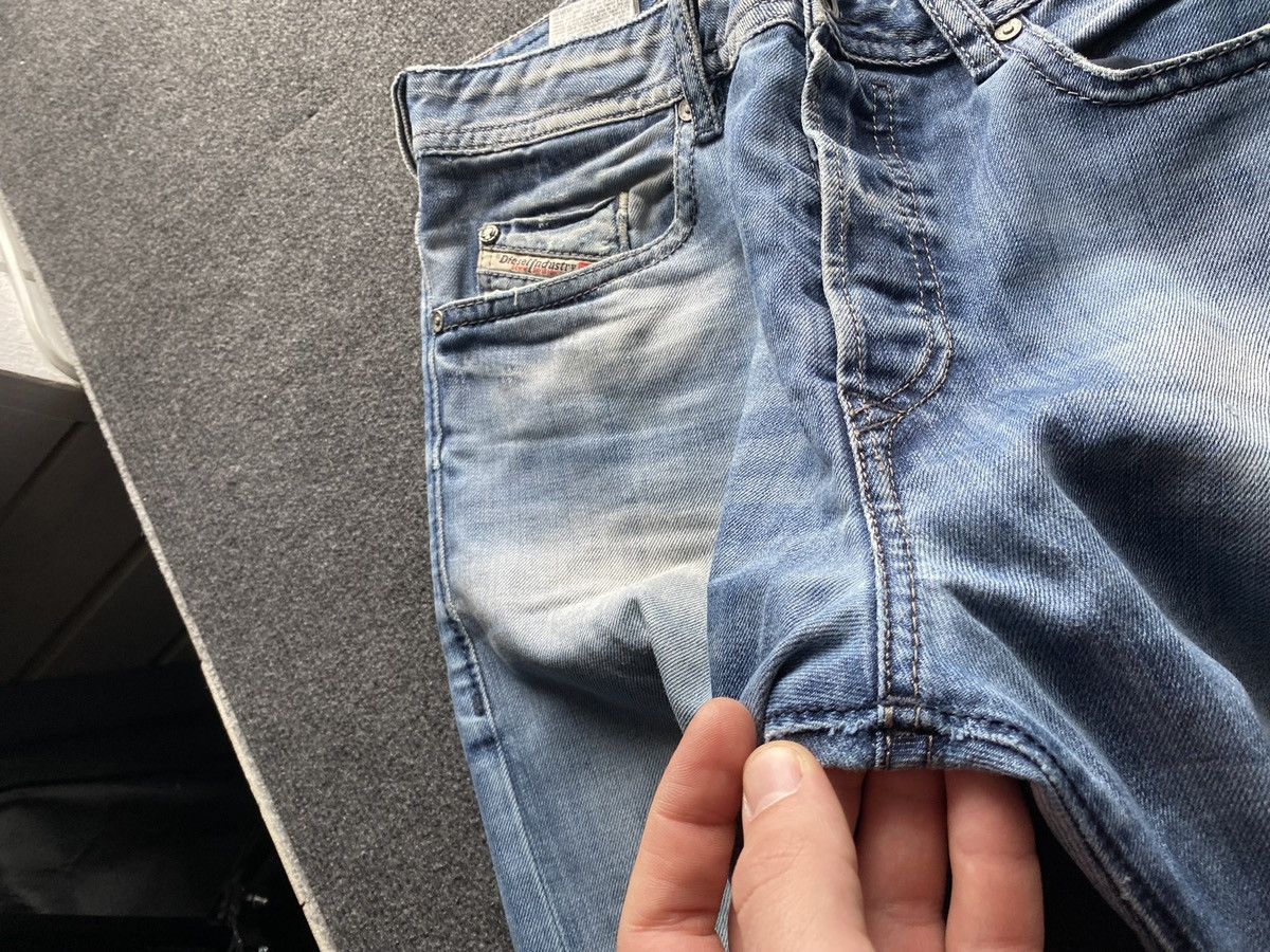 Diesel 🔥Opium Punk Diesel Buster regular slim tapered jeans 31 y2k Size US 31 - 25 Thumbnail