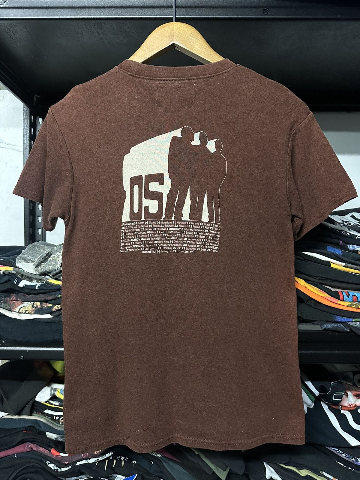 Band Tees × Vintage Vintage REM ARound The Sun Band Faded Uk Tee Size US S / EU 44-46 / 1 - 6 Thumbnail
