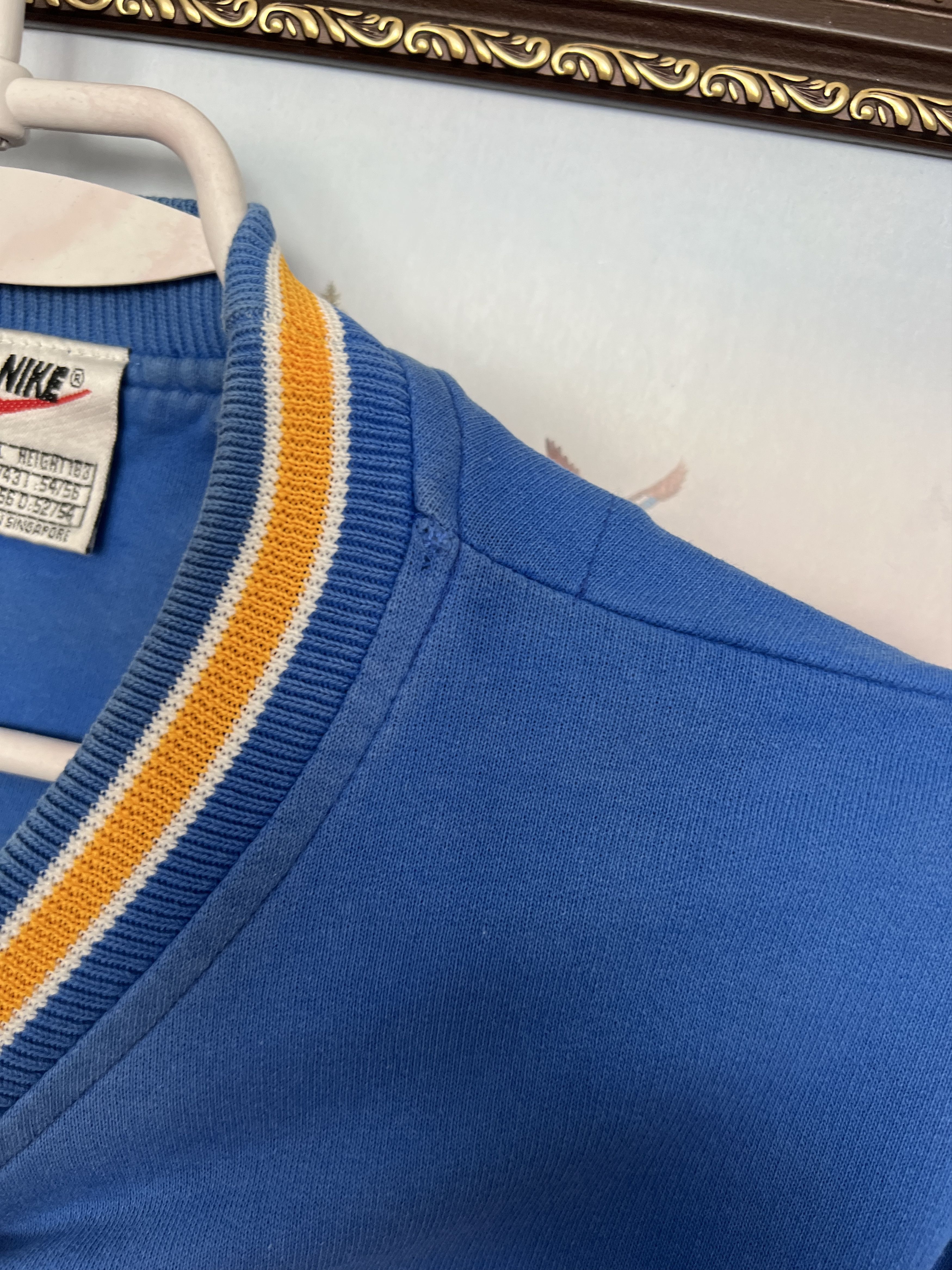 Nike Vintage Sweatshirt Big Logo Swoosh Mens Spell Out Crewneck Size US L / EU 52-54 / 3 - 6 Thumbnail