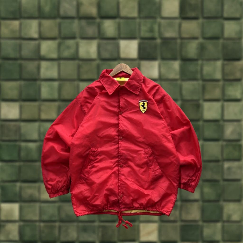 Ferrari VINTAGE Ferrari 1995 Scuderia Racing Formula 1 Red Coach Jacket Size L Men Size US L / EU 52-54 / 3 - 1 Thumbnail
