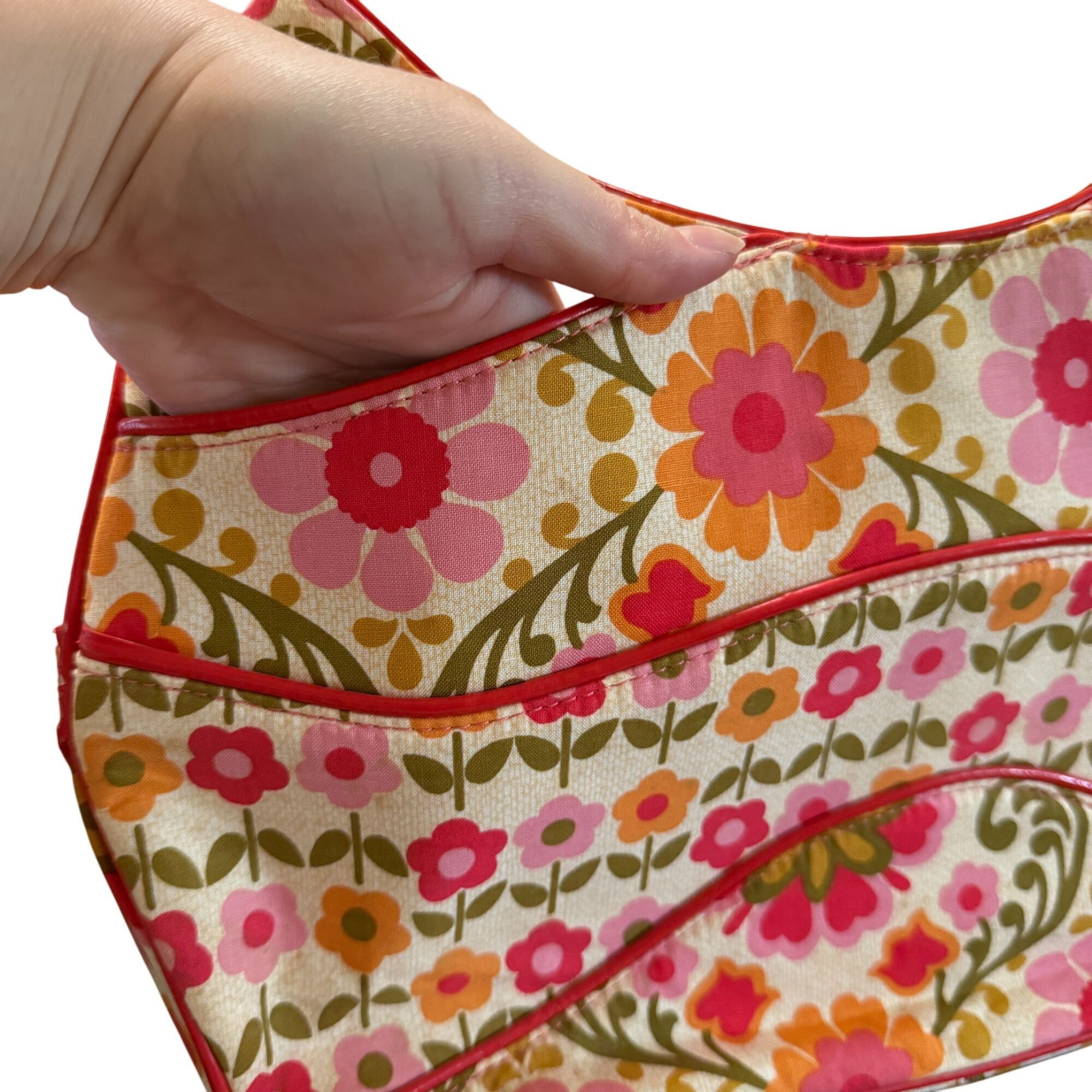Vera Bradley Vera Bradley Frill Folkloric Patent Strap Hobo Purse Size ONE SIZE - 10 Thumbnail