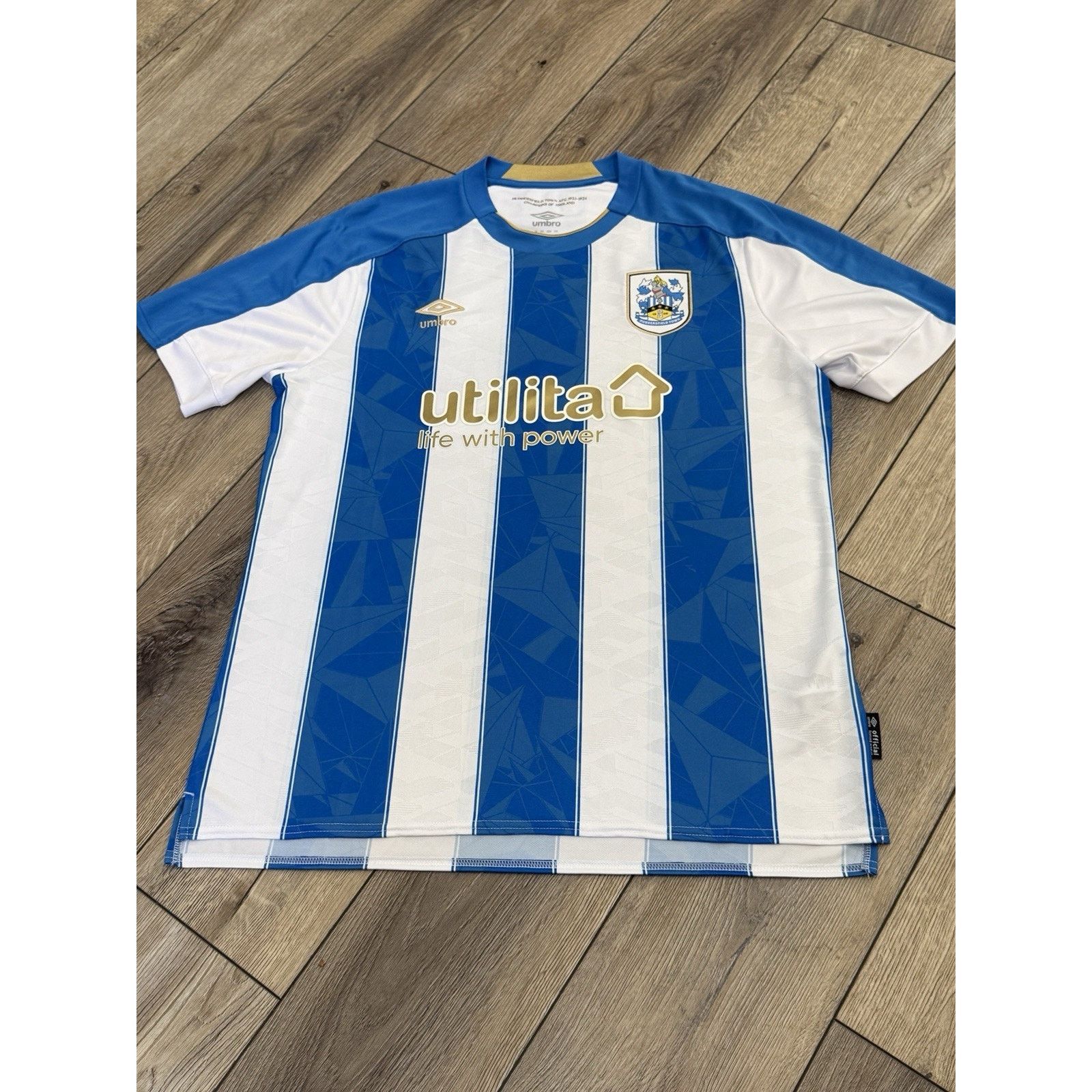 Umbro Umbro Huddersfield Town A.F.C 2023 Men’s XL Home Jersey Size US XL / EU 56 / 4 - 1 Thumbnail