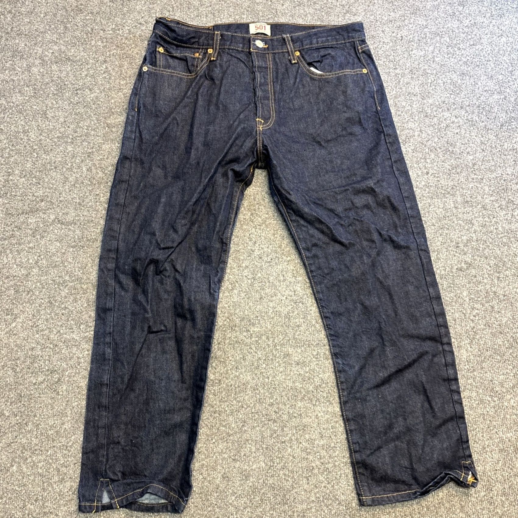 Levi's VINTAGE Levi's 501 Jeans 90s-2000s Mens Button-Fly Red Tab 36x30 Keychain Logo 5-Pocket Denim Blue Straight Size US 36 / EU 52 - 4 Thumbnail