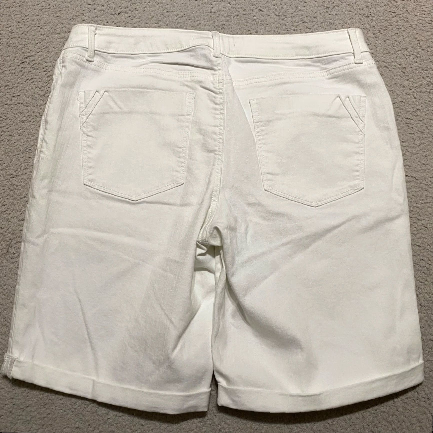 Apt. 9 Apt. 9 Womens Bermuda Shorts 14 White Denim Light Wash Inseam 9" Mid Rise Jeans Bermuda 9" Inseam White Mens Mens Size 36" / US 14 / IT 50 - 2 Thumbnail