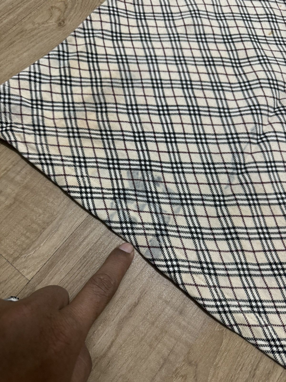 Burberry BURBERRY SPELLOUT NOVA CHECK TSHIRT Size M / US 6-8 / IT 42-44 - 2 Thumbnail