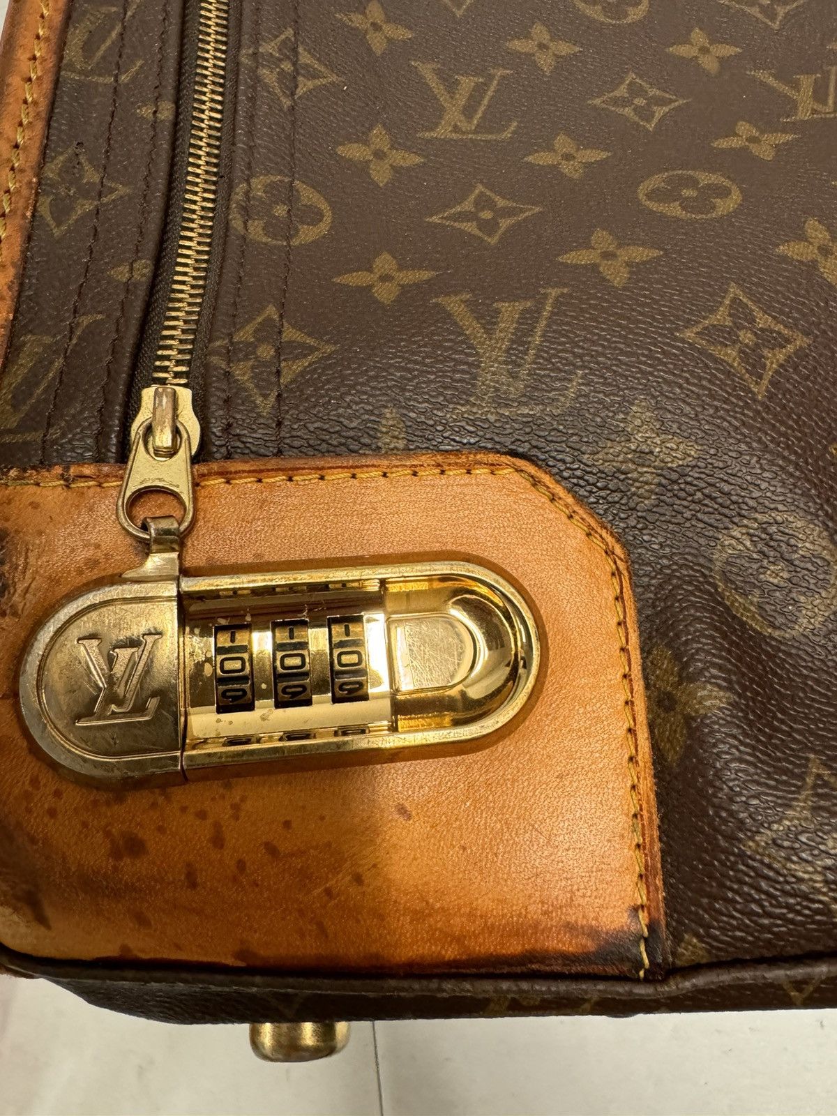 Louis Vuitton Louis Vuitton Paris Vintage 1980’s Suitcase Size ONE SIZE - 11 Thumbnail