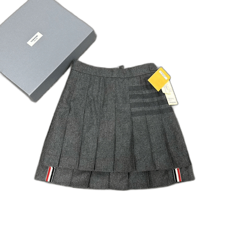Thom Browne Thom Browne Pleated Wool Blend Skirt Size 40" / US 18 - 1 Thumbnail