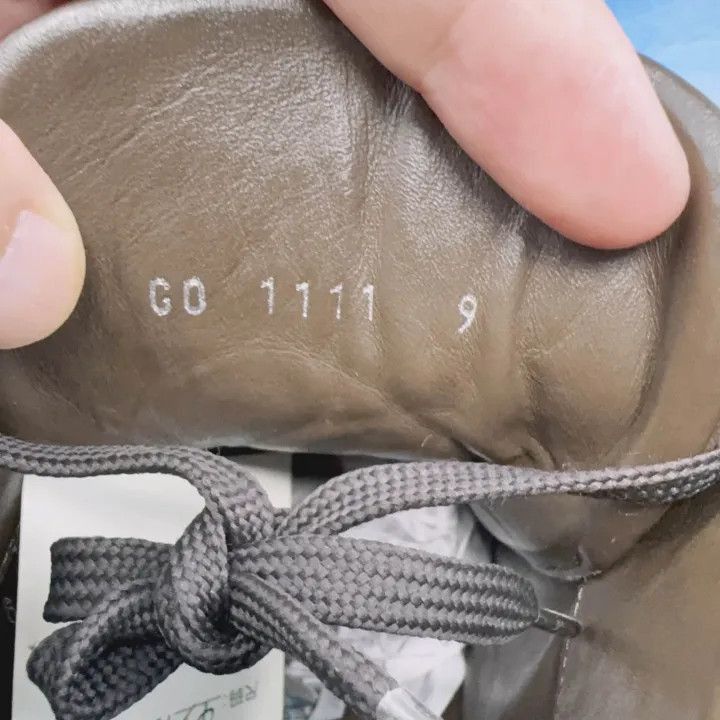 Louis Vuitton Louis Vuitton Brown High-Top Sneakers for Men -2508 Size US 9.5 / EU 42-43 - 4 Thumbnail