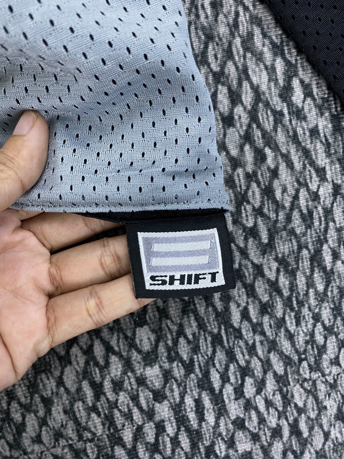 Japanese Brand Vintage SHIFT Motorcross Big Logo Longsleeve Jersey Shirt Size US M / EU 48-50 / 2 - 7 Thumbnail