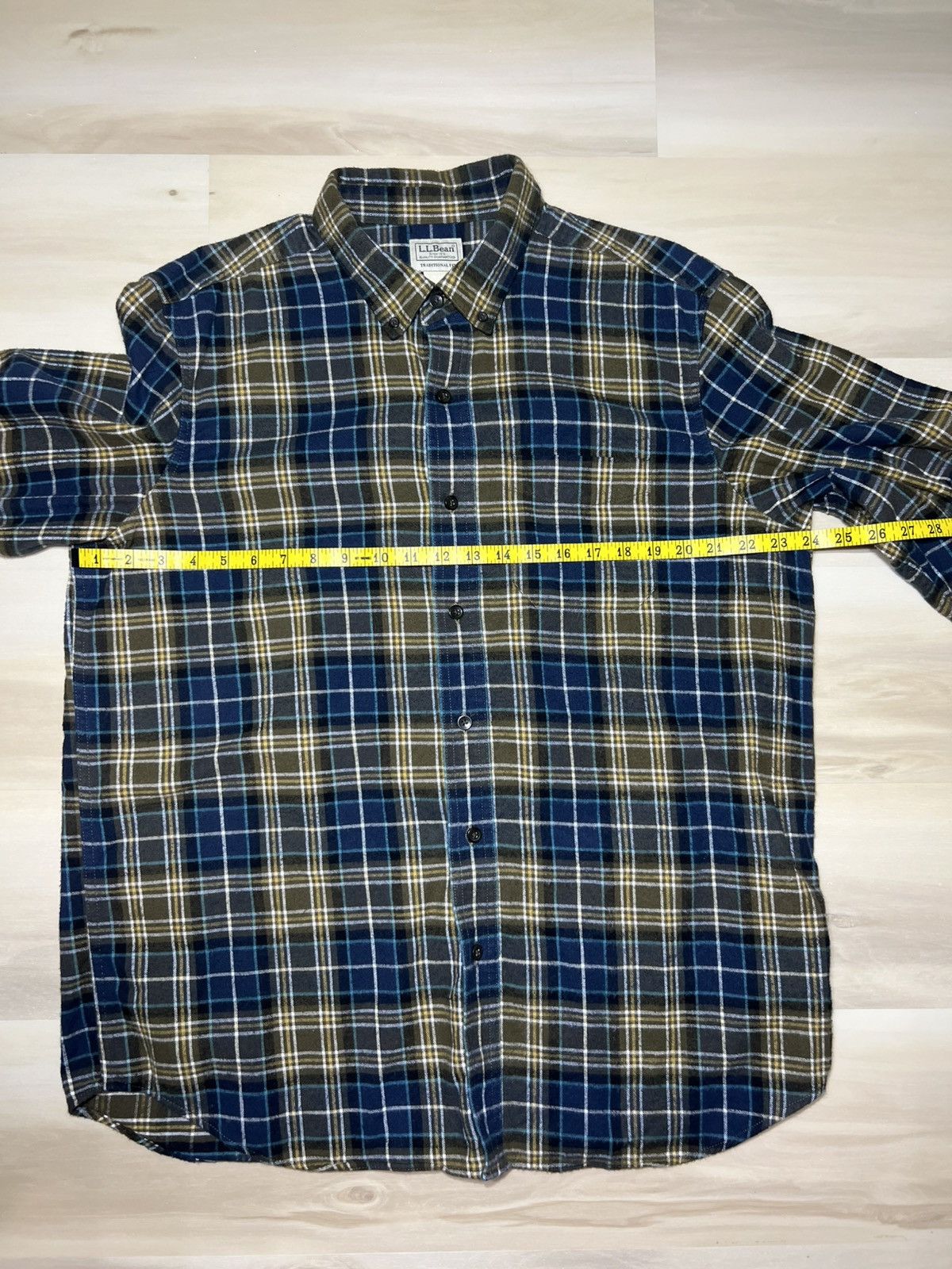 L.L. Bean LL Bean Shirt Mens Sz L Yellow & Green Plaid Flannel 228061 Size US L / EU 52-54 / 3 - 6 Thumbnail