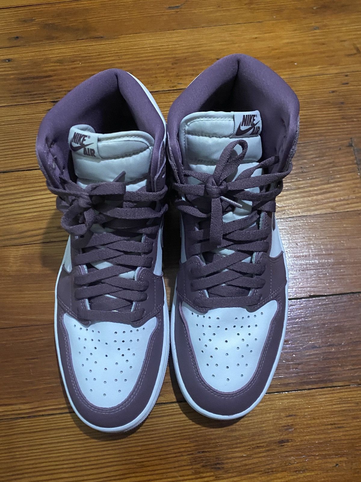 Jordan Brand AIR JORDAN ONE RETRO OG Size US 9.5 / EU 42-43 - 4 Thumbnail