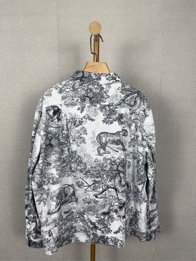 Dior Dior White embroidered pattern jacket 2504-Nextarrow Size XS / US 0-2 / IT 36-38 - 2 Thumbnail