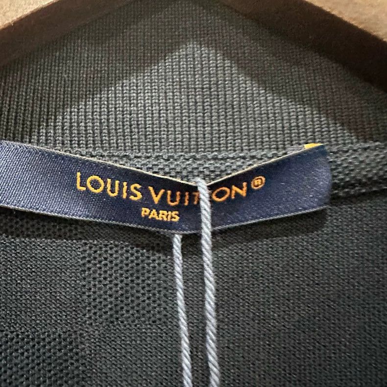 Louis Vuitton Louis Vuitton Dark Blue Checkerboard Polo Short Sleeve 2505 Size US M / EU 48-50 / 2 - 4 Thumbnail