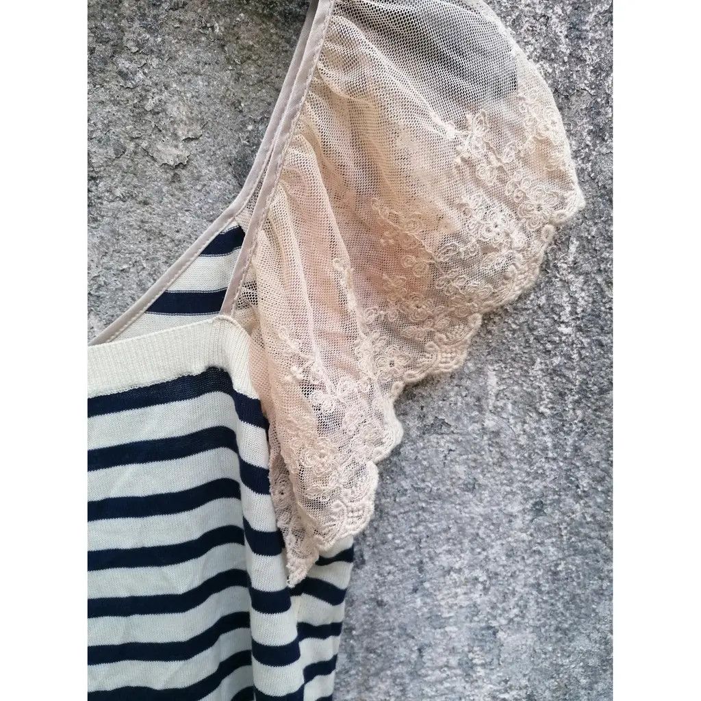 Guess Guess Striped Lace-Sleeve Top (Size S) Size S / US 4 / IT 40 - 4 Thumbnail
