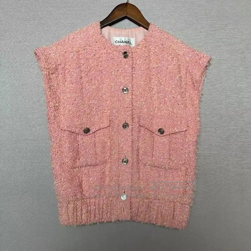 Chanel Pink Sleeveless Tweed T-Shirt for Women .
