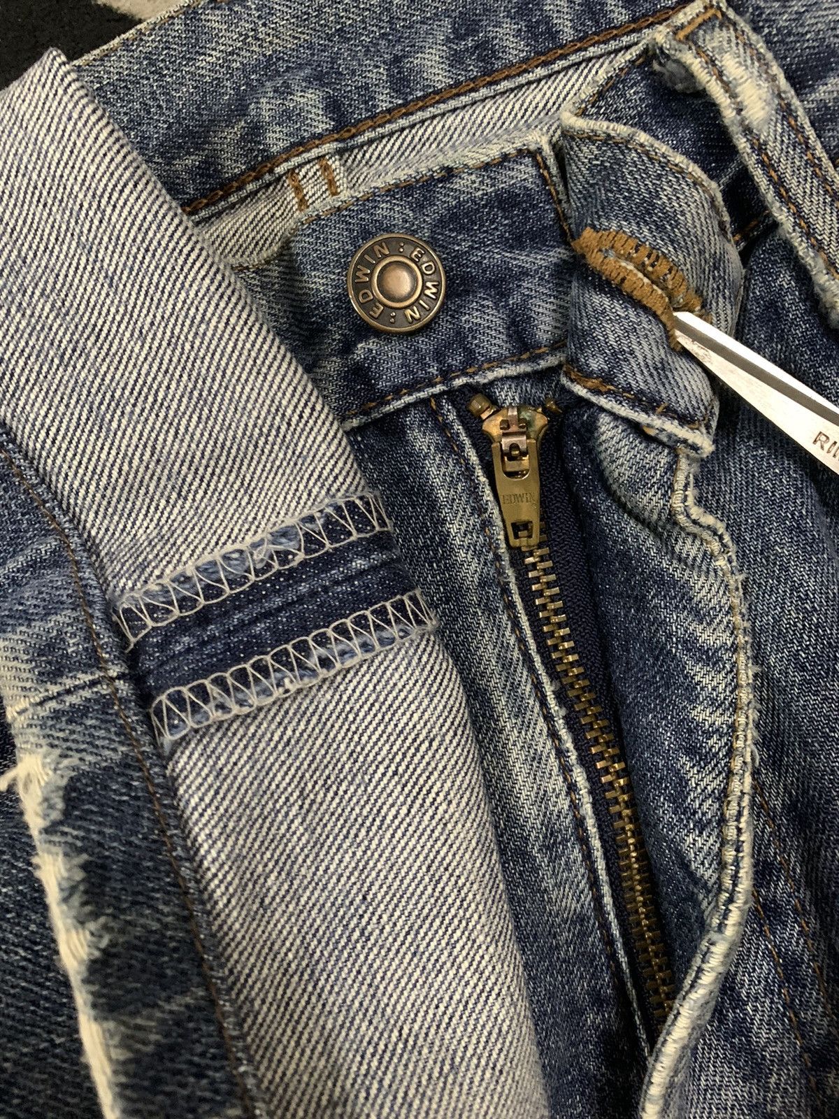 Edwin Vintage Edwin 503 Loose Fit Heavy Distressed Grunge Jeans Size US 32 / EU 48 - 4 Thumbnail