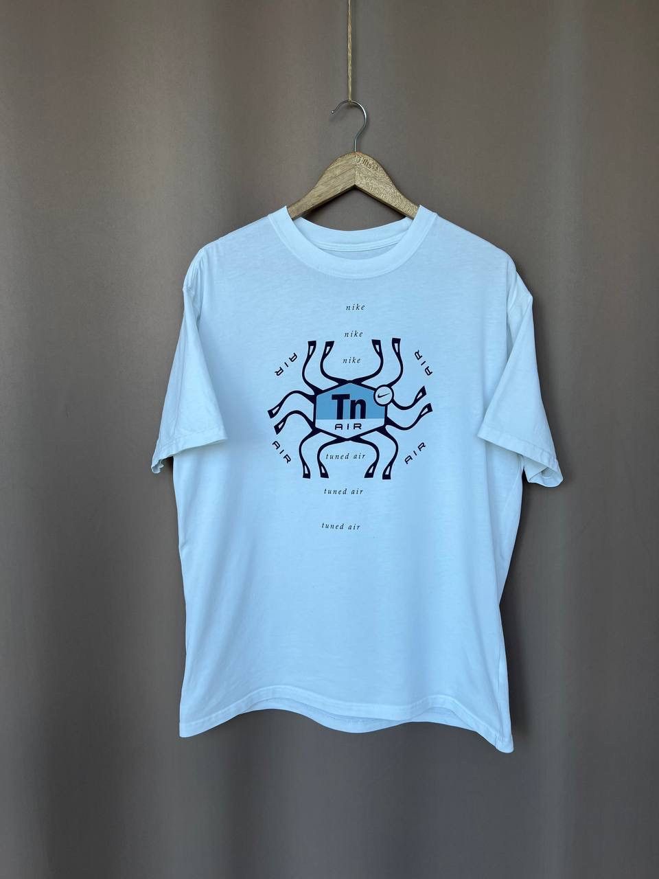 Nike Nike TN Air Big Logo T-Shirt Mens Size M Oversized Size US M / EU 48-50 / 2 - 1 Thumbnail