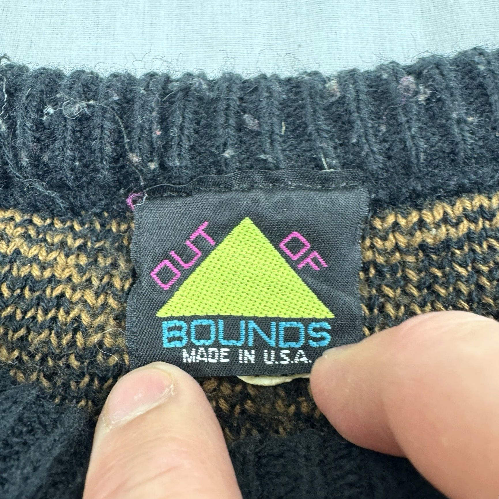 Vintage VINTAGE Out Of Bounds Sweater Shirt Womens XL Red 80s USA Pullover Crew Neck Geometric Pattern Size XL / US 12-14 / IT 48-50 - 3 Thumbnail