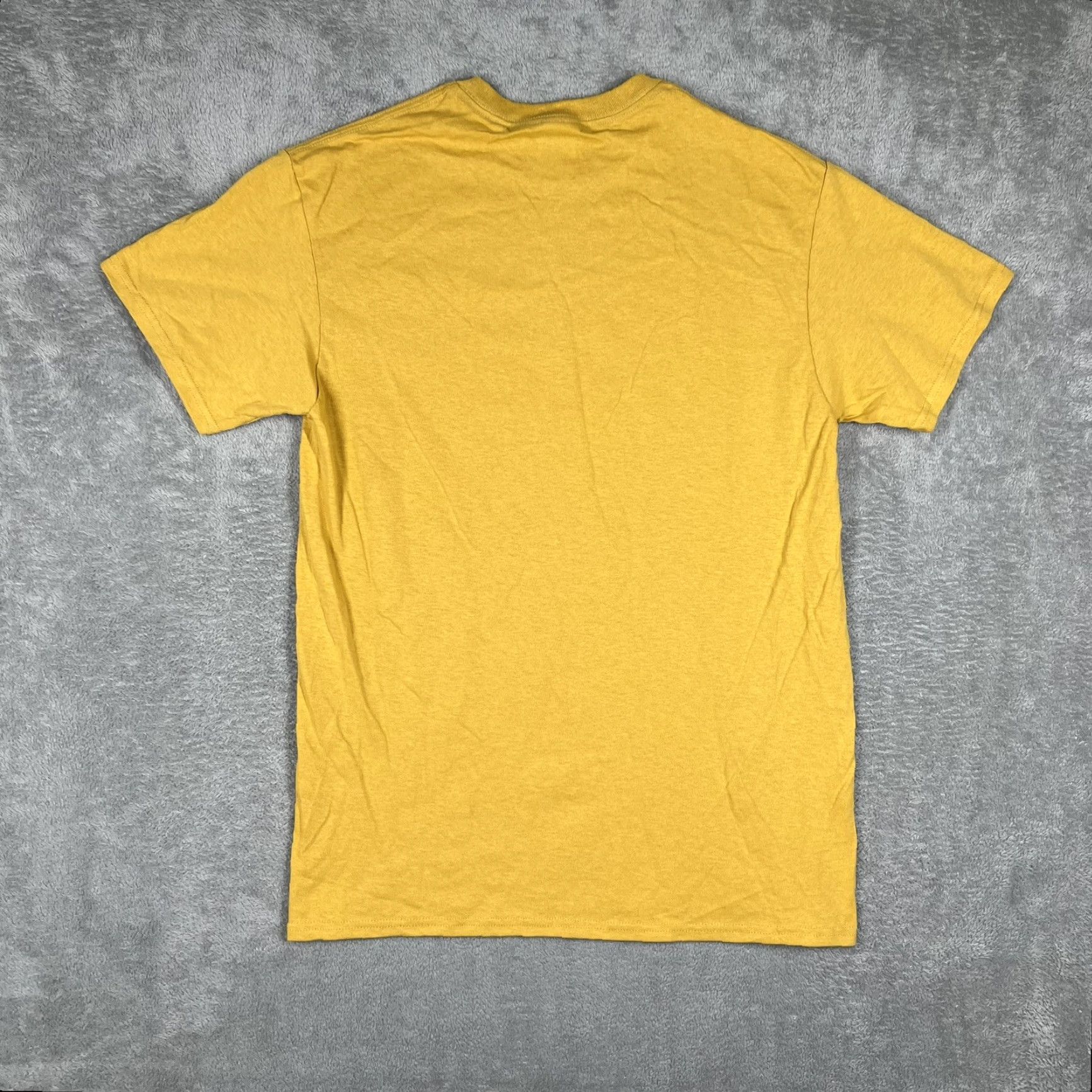 Delta Delta T-Shirt Mount Rushmore National Memorial Mustard Yellow Logo Graphic Print Crew Neck Short Sleeve Men M Yellow USA Shirt Size US M / EU 48-50 / 2 - 7 Thumbnail
