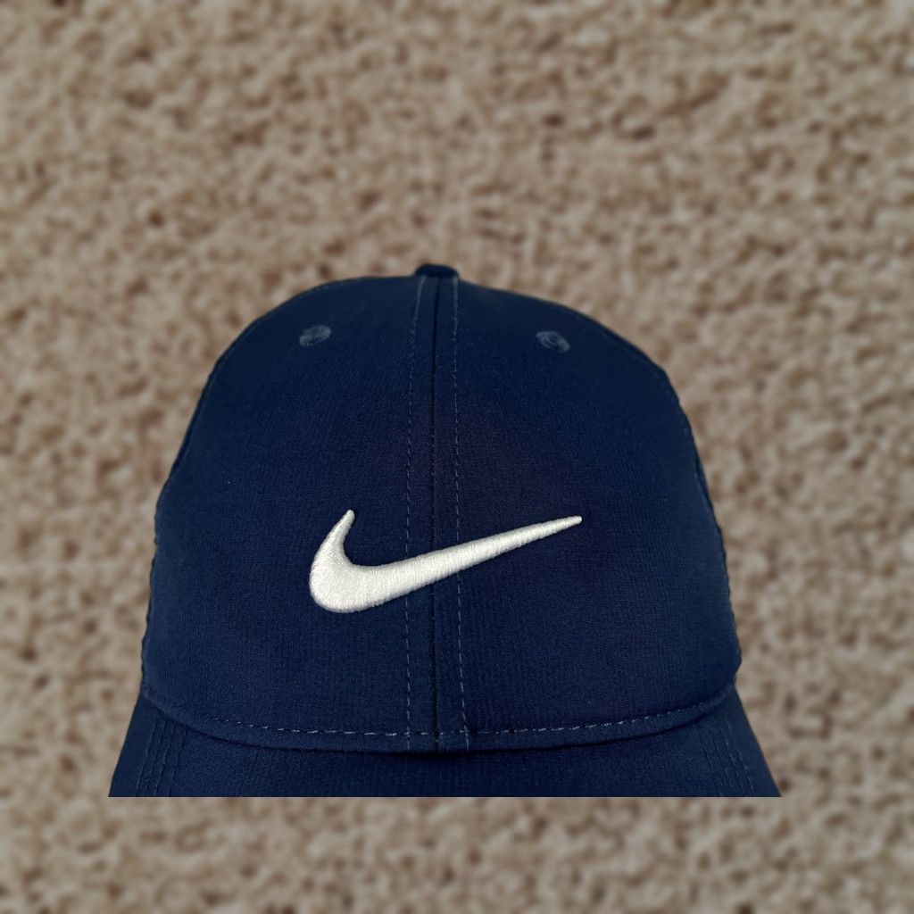 Nike Nike Golf Hat Cap Adjustable One Size Blue Lined 100% Polyester Mens Baseball Cap Sports Casual Travel Size ONE SIZE - 1 Thumbnail