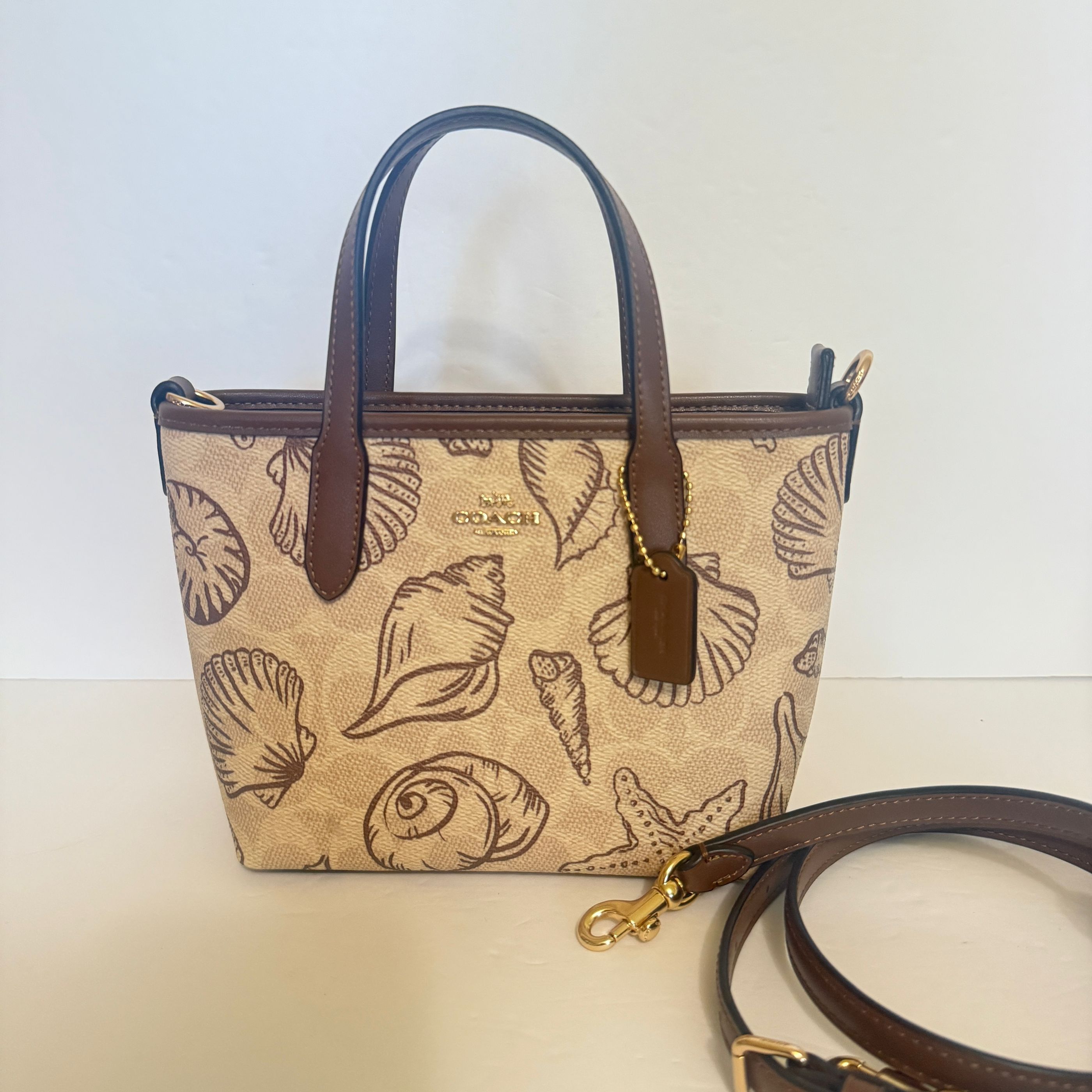 coach City Mini Tote Bag Canvas With Shell Print cbm65