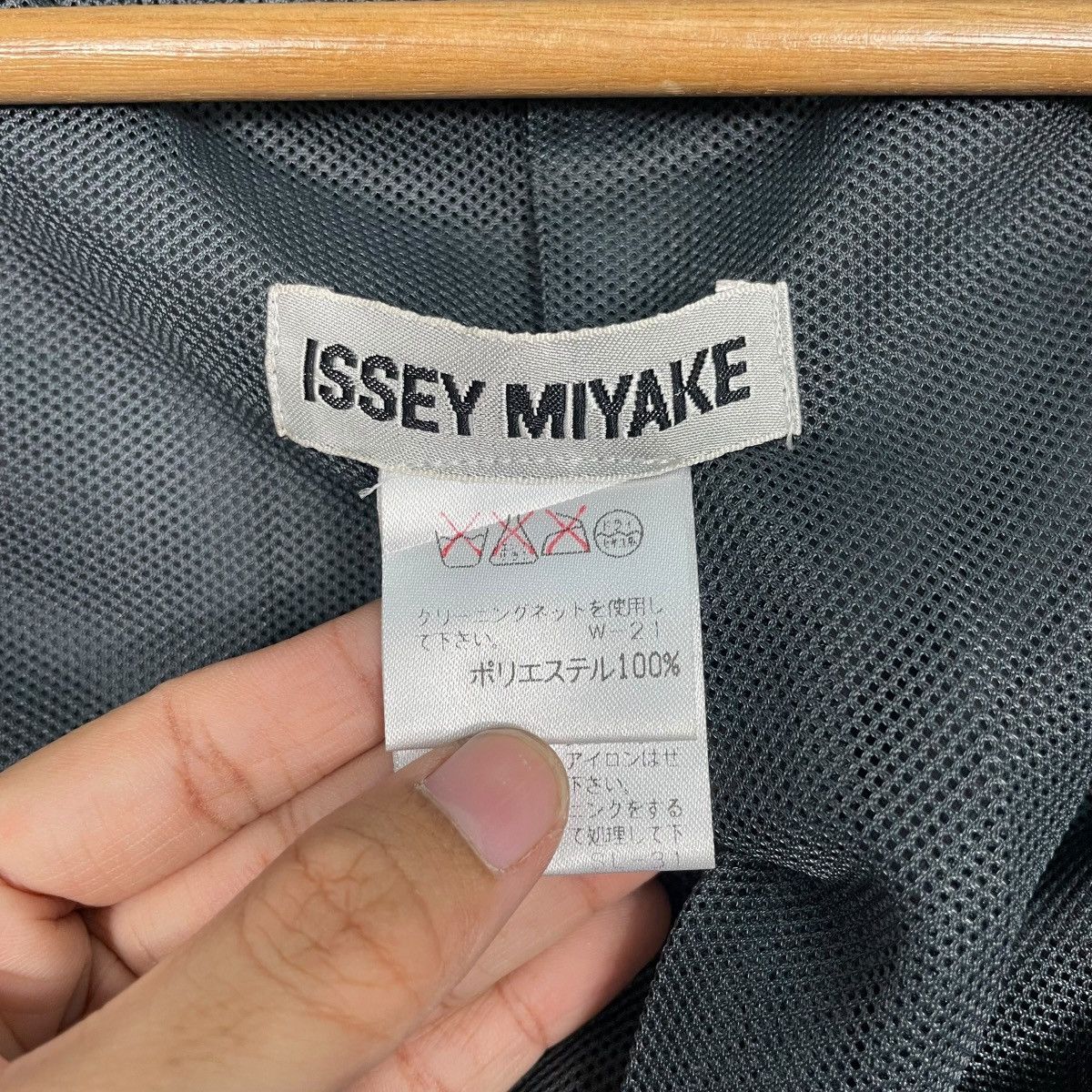 Issey Miyake Nice Design Issey Miyake Pleated Long Coat Size US S / EU 44-46 / 1 - 16 Thumbnail