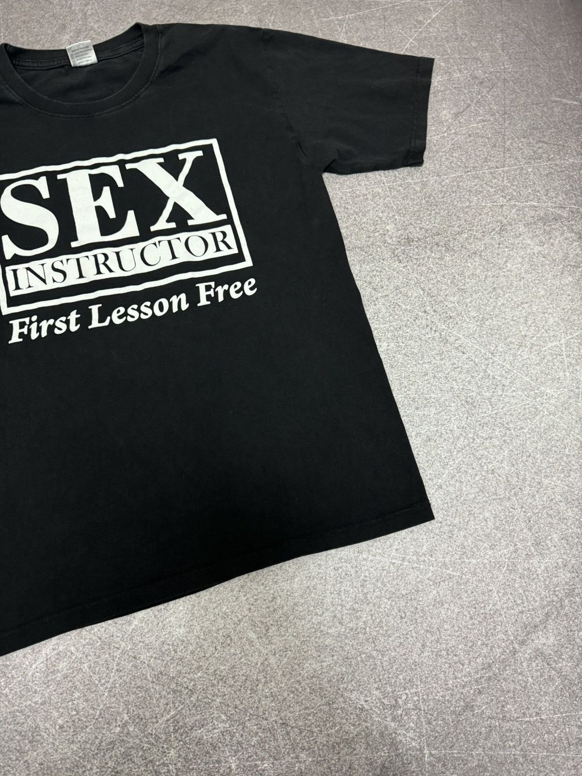 Vintage Vintage Sex Instructor T Shirt Humor Y2K Size US XL / EU 56 / 4 - 6 Thumbnail