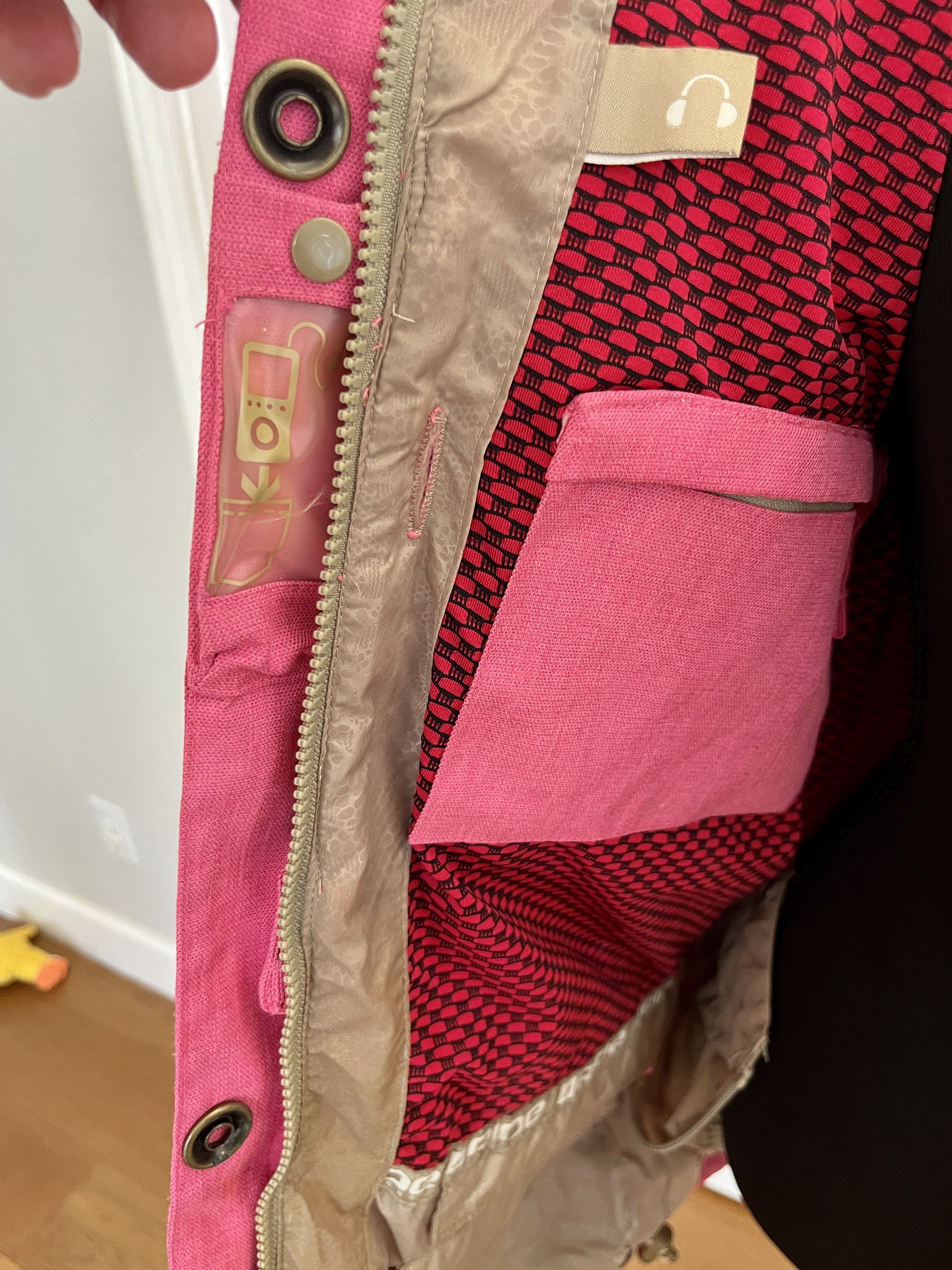 Vintage Vintage Ride Snowboards Priscilla LeVac Pro Shell Jacket Size M / US 6-8 / IT 42-44 - 13 Thumbnail