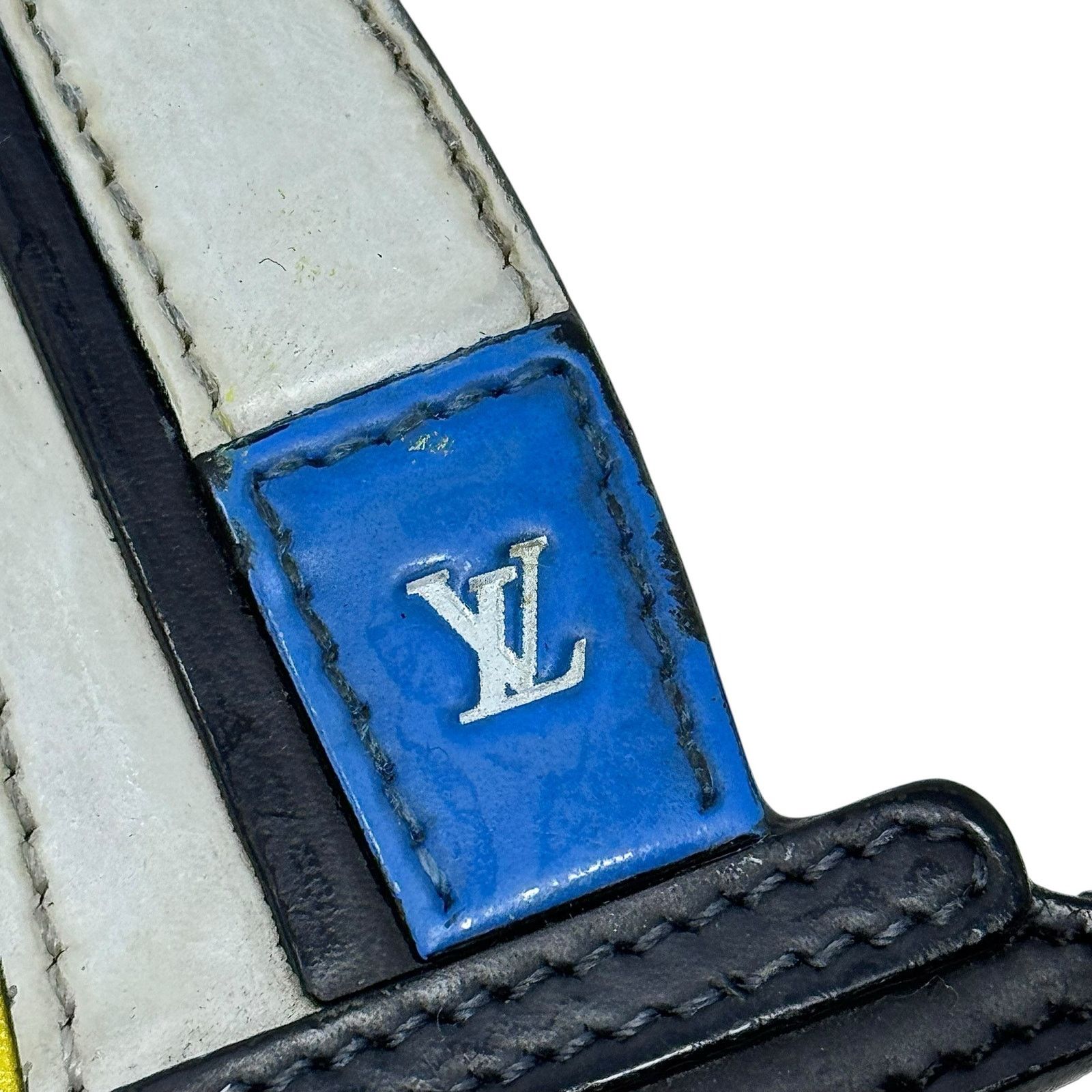 Louis Vuitton Louis Vuitton Boat Keychain Size ONE SIZE - 2 Thumbnail