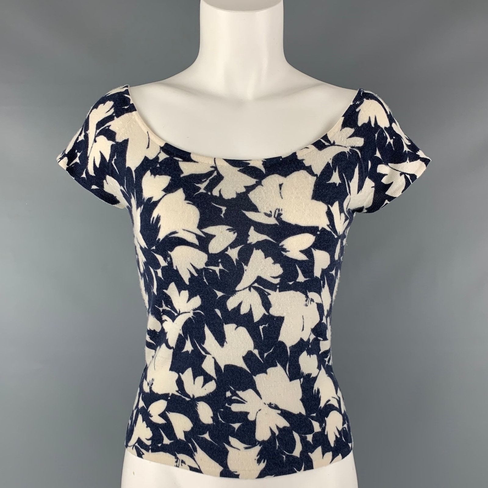 Other HEIDI WEISEL Cream Navy floral Cap Sleeves Casual Top Size M / US 6-8 / IT 42-44 - 1 Thumbnail
