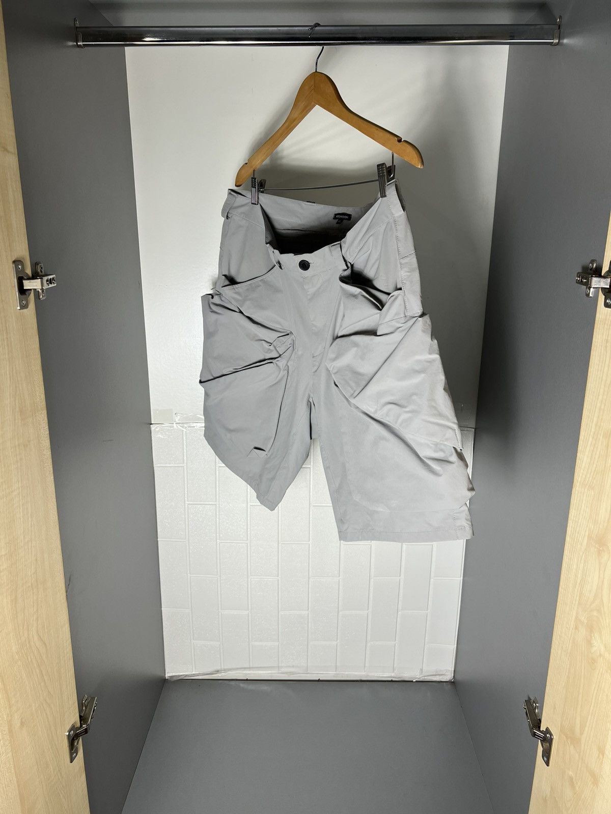 Riot Division RIOT DIVISION MULTIPOCKET DESIGNER SHORTS JAPAN STYLE Y2K Size US 36 / EU 52 - 13 Thumbnail