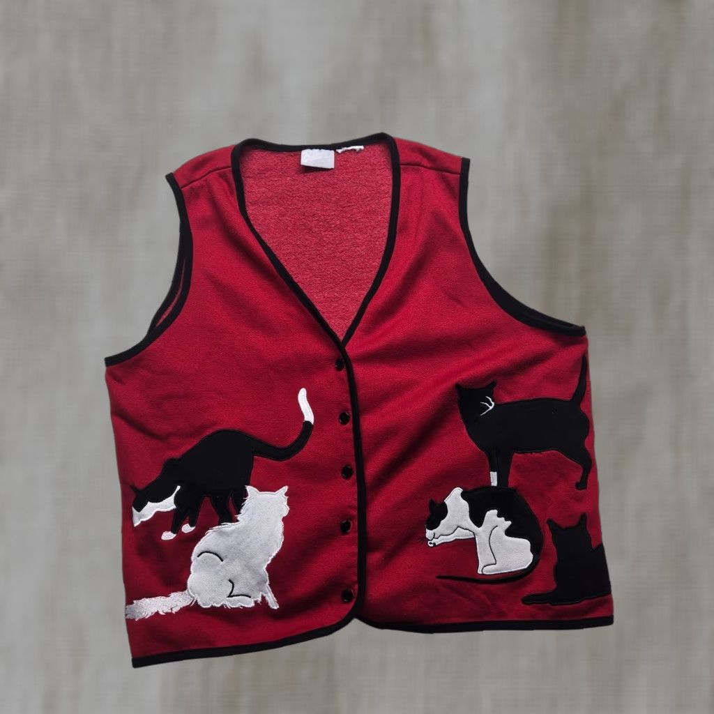 Blair Blair Boutique Red W/ Black White Cats Kittens Lady Sweater Vest Size L Large Size L / US 10 / IT 46 - 1 Thumbnail