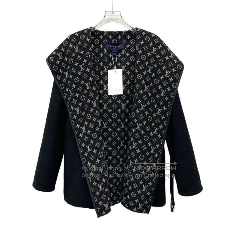 Louis Vuitton Louis Vuitton 22 black lining logo, full print, hooded bel Size XXS / US 00 / IT 34 - 1 Thumbnail