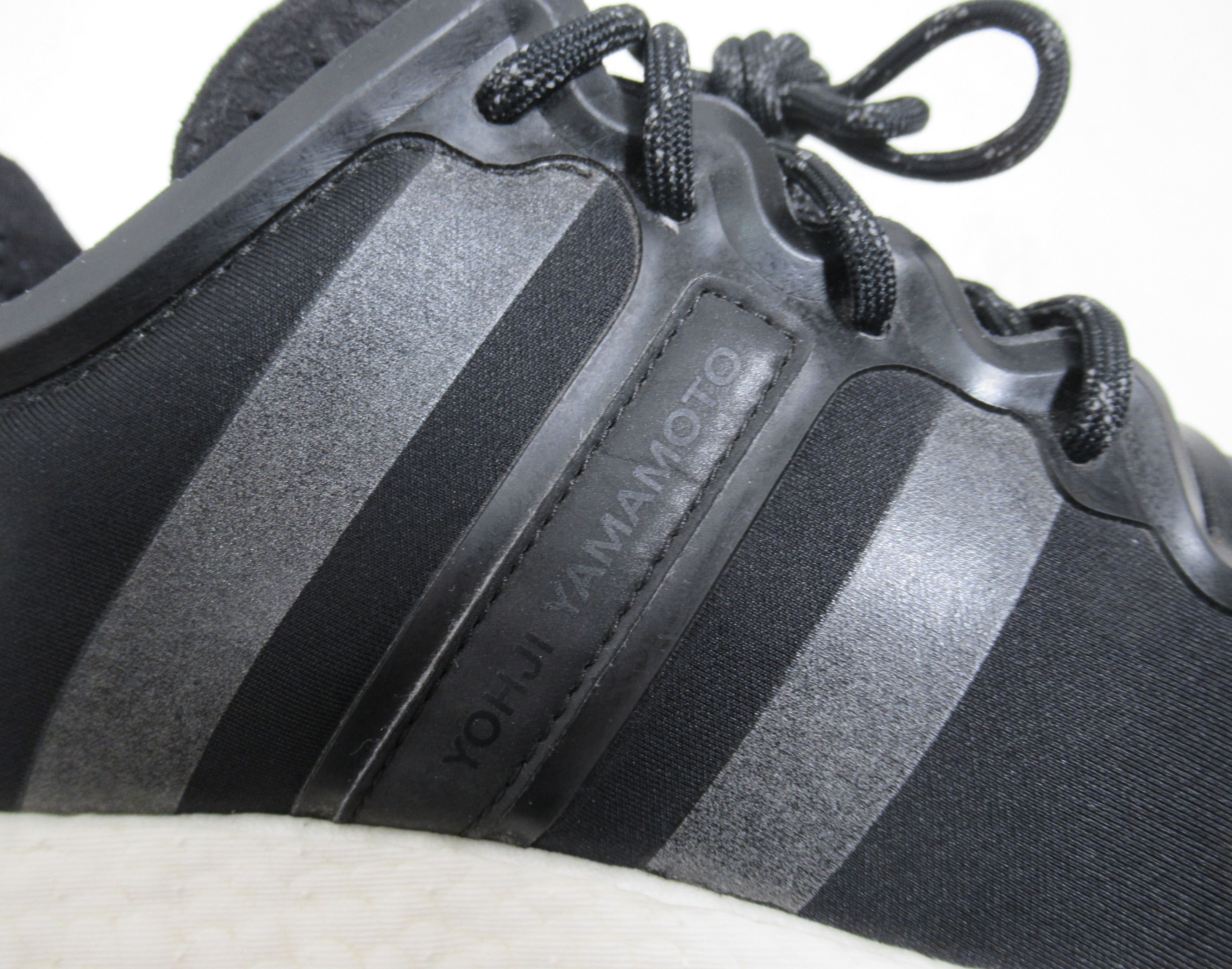 Y-3 Y-3 Yohji Men's Run Reflective Sneaker Black White BB4865 Size US 10.5 / EU 43-44 - 4 Thumbnail