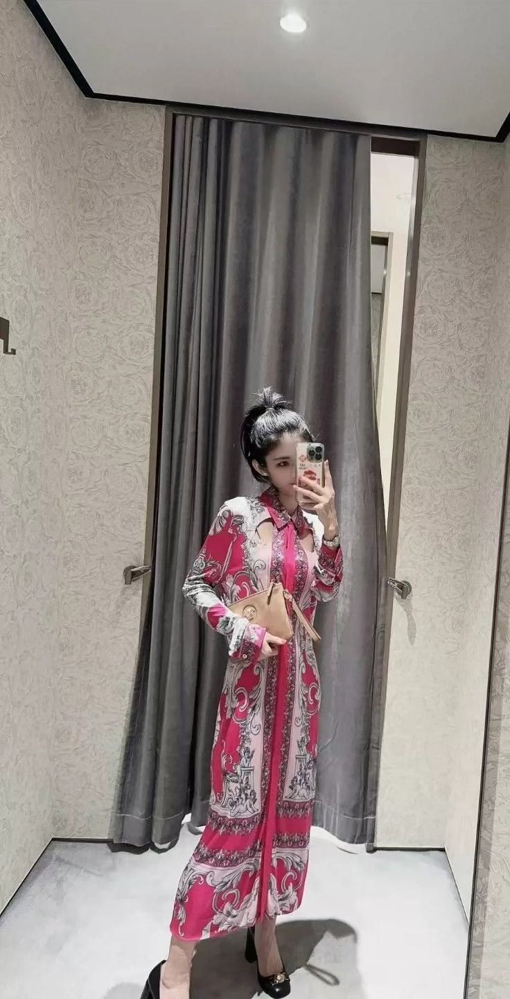 Versace Versace Shirt-style dress long skirt Size M / US 6-8 / IT 42-44 - 1 Thumbnail