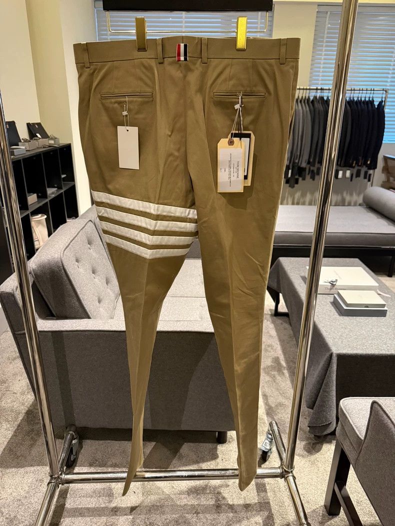 Thom Browne Thom Browne Size 4 Rare khaki four-bar casual pants 2503- Size US 36 / EU 52 - 2 Thumbnail