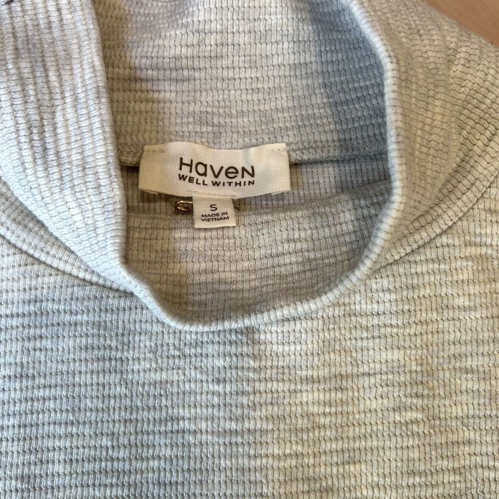 Vintage Haven Well Within Cozy Knit Mockneck Top Short Sleeve Women’s Small Ivory Cotton Polyester Spandex Knit Logo T-Shirt Vintage No Mens? Size S / US 4 / IT 40 - 4 Thumbnail