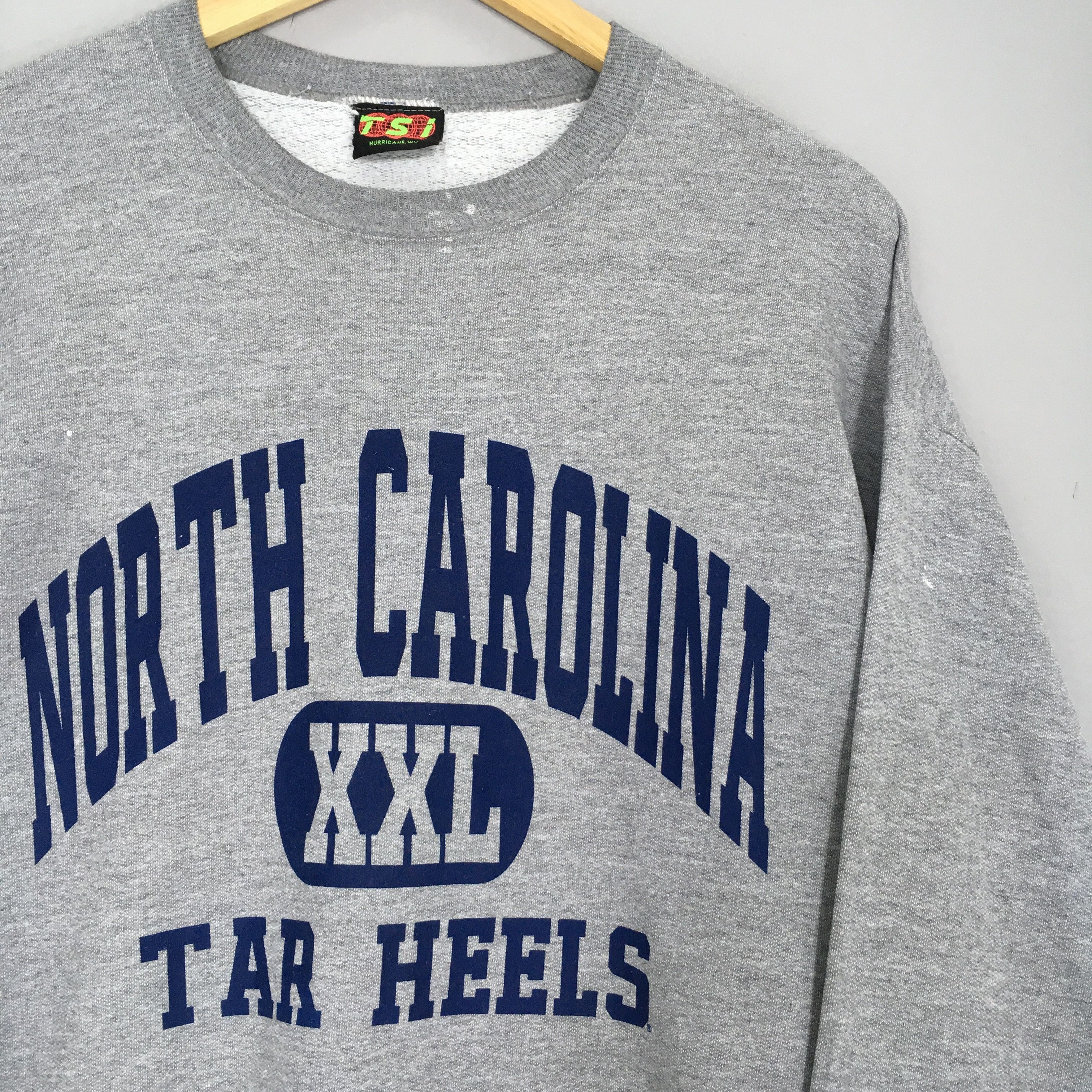 NCAA Vintage North Carolina Tar Heels NCAA Sweatshirt Large Size US L / EU 52-54 / 3 - 2 Thumbnail