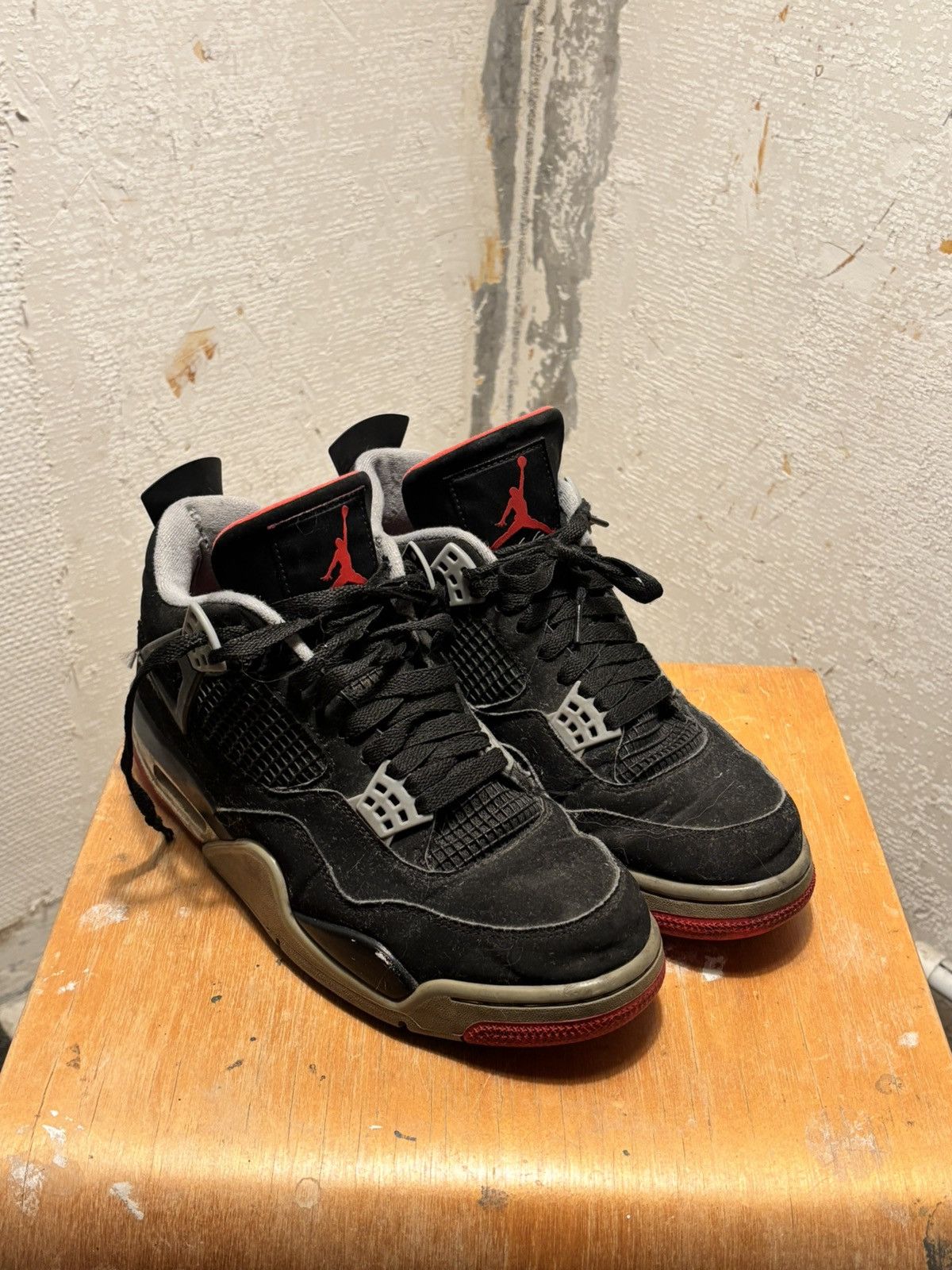 Jordan Brand Jordans black and red Size US 9 / EU 42 - 1 Thumbnail