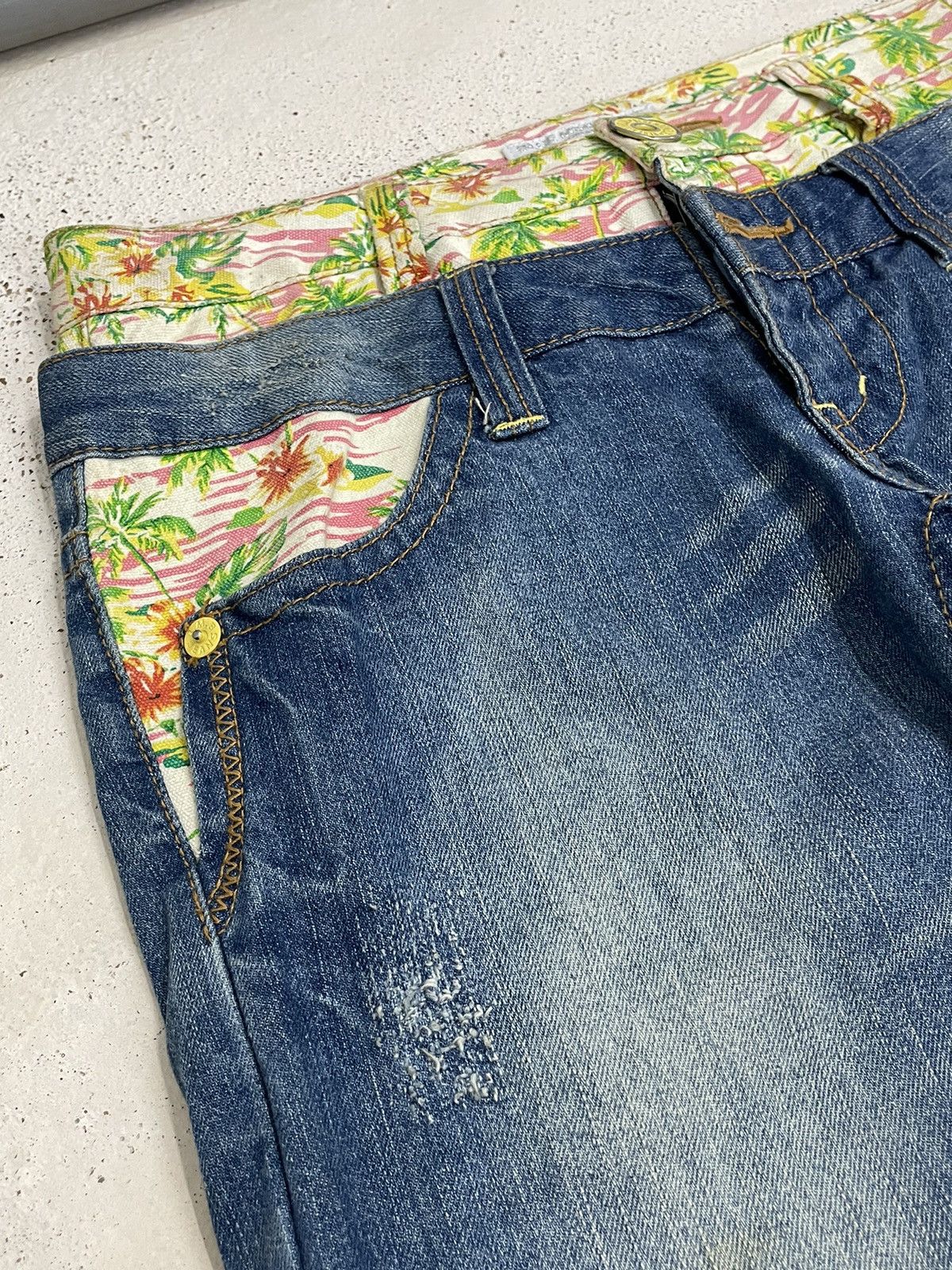 Blue Blue Japan Double Waist Moon Blue Floral Hawai Distress Hard Stiching Size US 28 / EU 44 - 8 Thumbnail