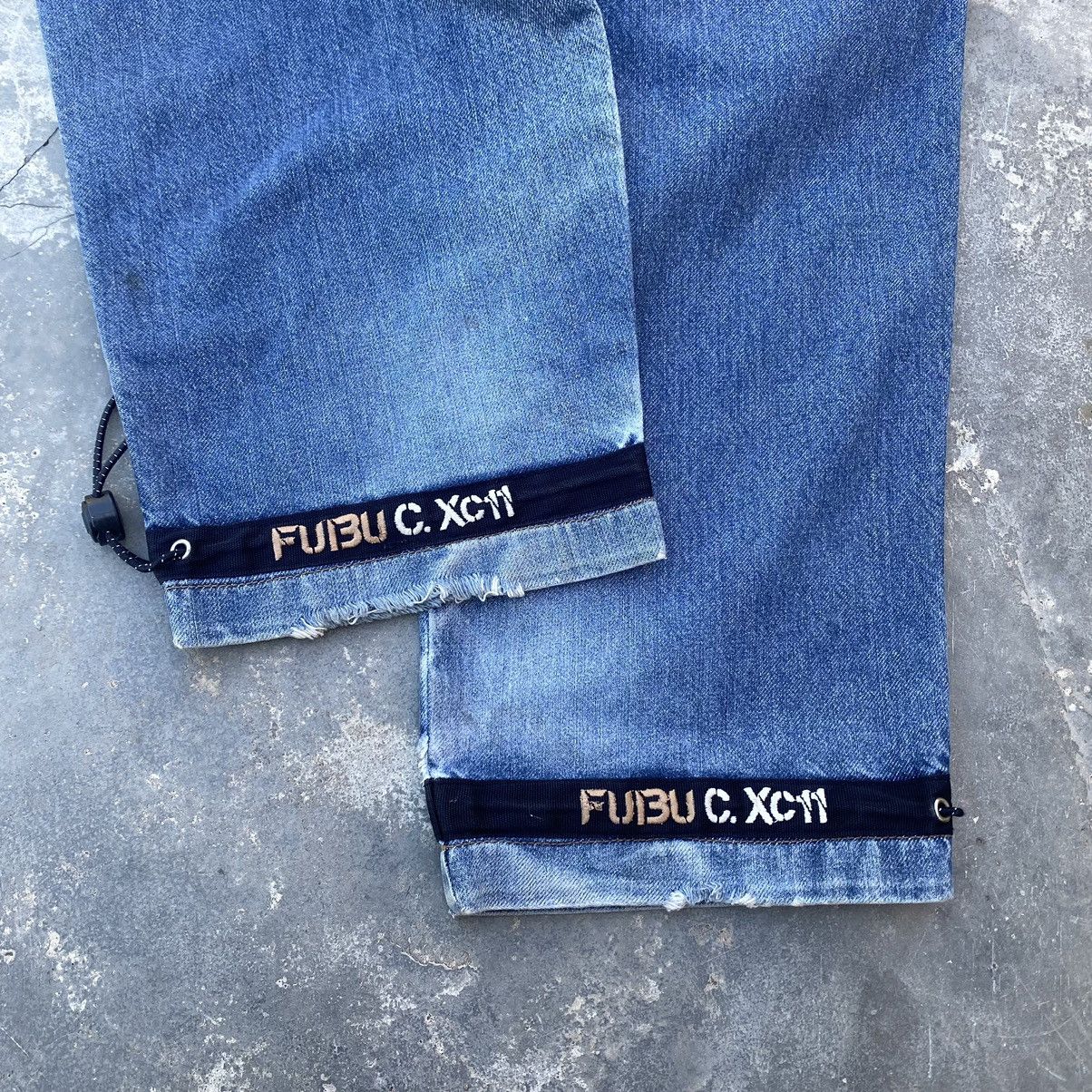 Fubu FUBU DISTRESSED BAGGY JEANS Size US 34 / EU 50 - 6 Thumbnail