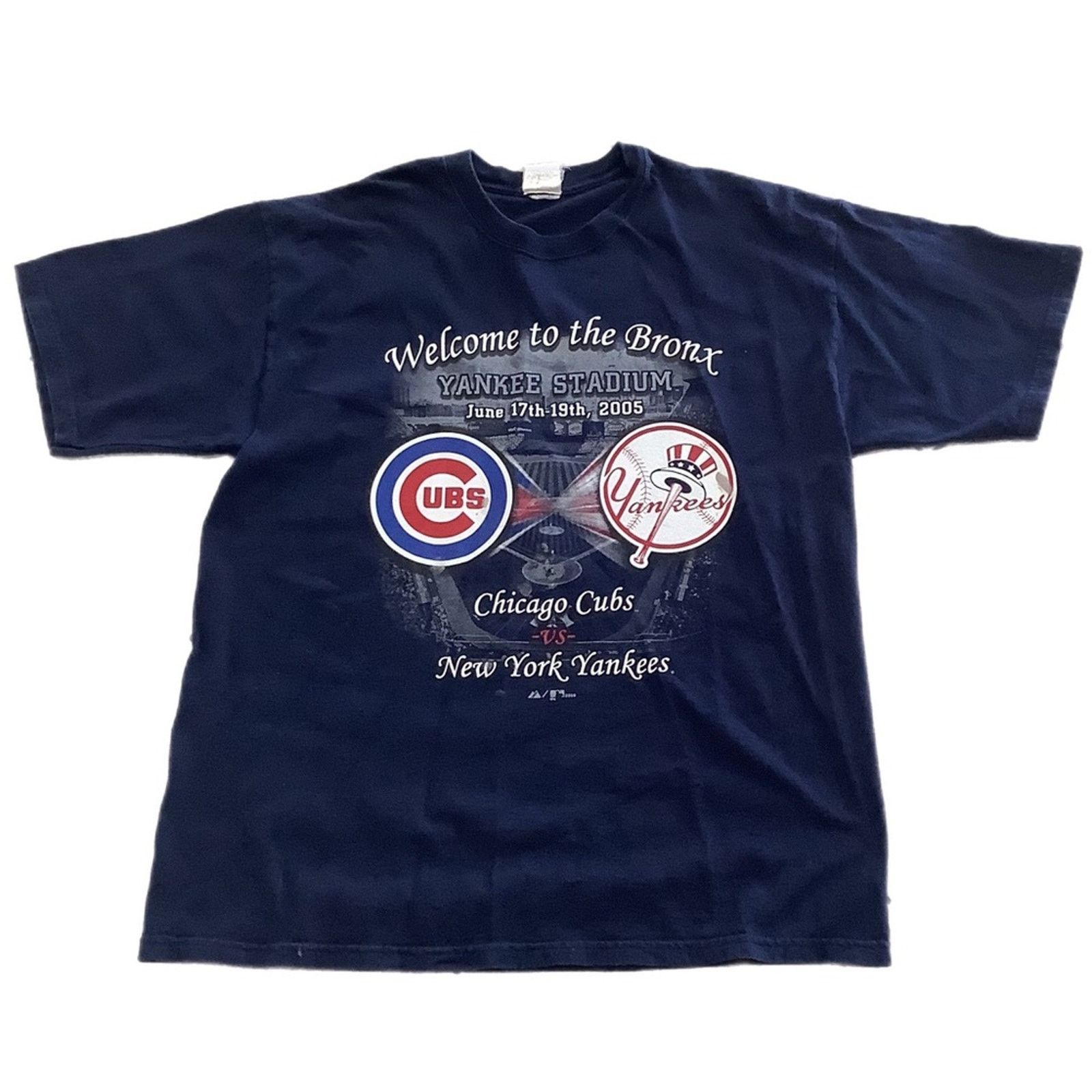 Majestic 2005 Chicago cubs versus New York Yankees baseball T-shirt Size US XL / EU 56 / 4 - 1 Thumbnail
