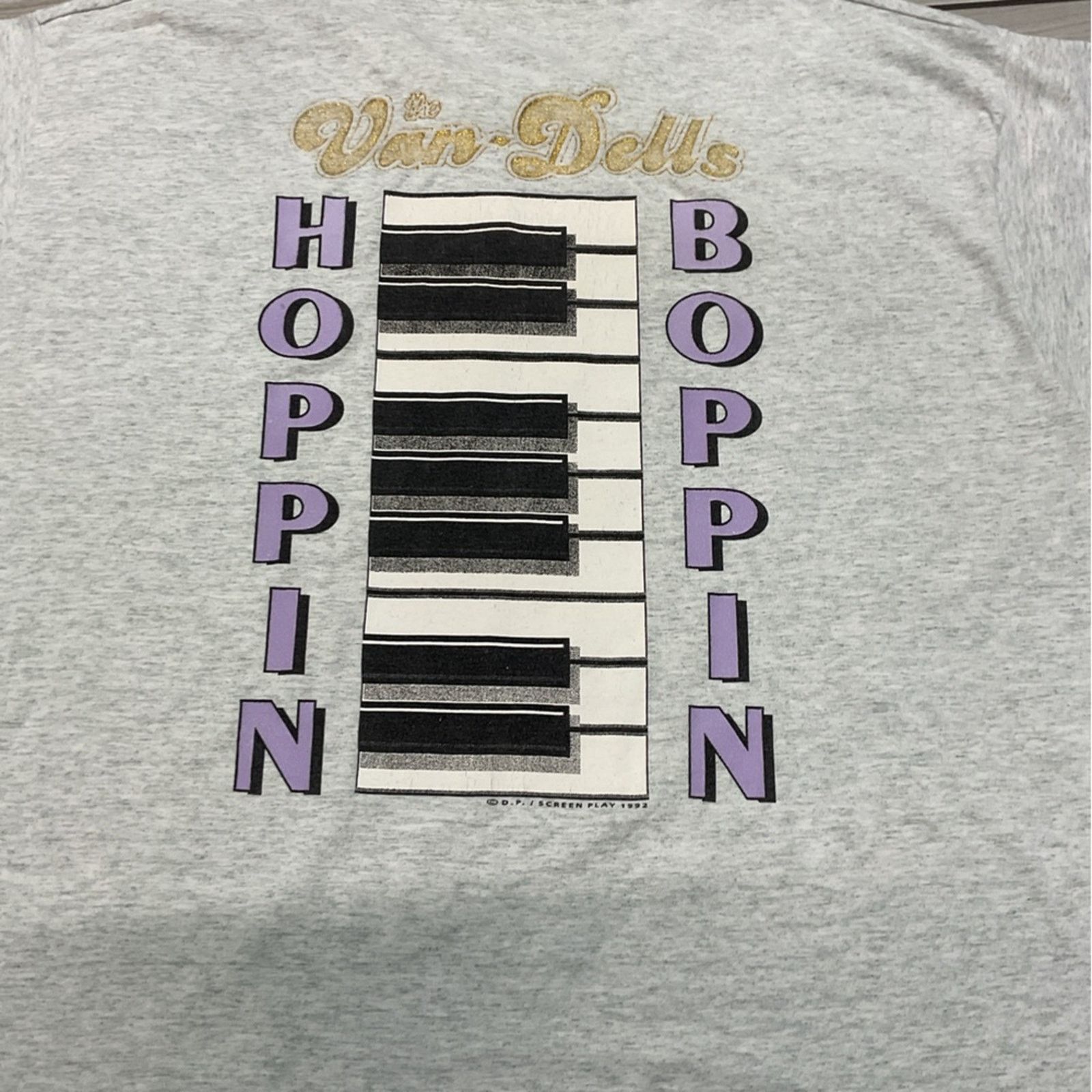 Vintage Vintage The Van Dells Hoppin’ Boppin’ T-Shirt Size US XL / EU 56 / 4 - 5 Thumbnail