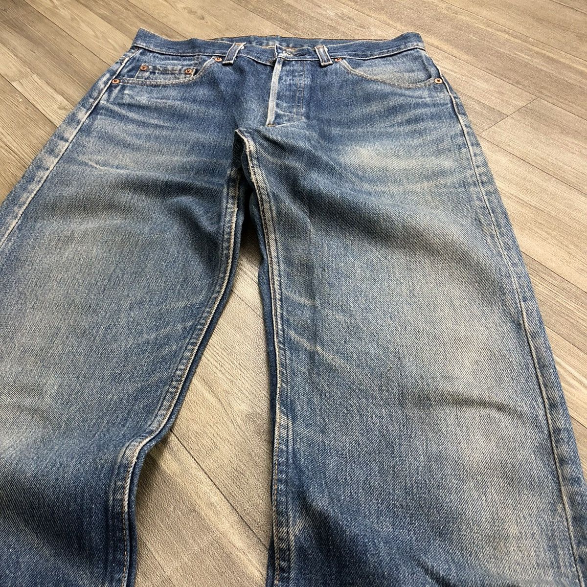Levi's × Levi's Vintage Clothing × Vintage 🇺🇸 1990s Vintage Levis Strauss 501 #546 Faded Blue Jeans Size US 30 / EU 46 - 21 Thumbnail